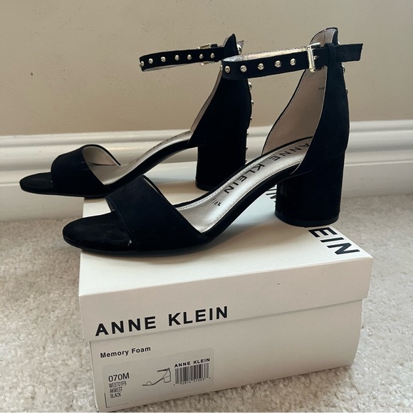 Anne Klein iflex open toe gold studded heels - Picture 2 of 10
